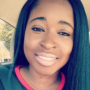 Meet your Posher, Bee